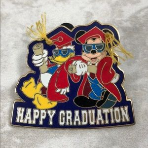 Disney Mickey Donald Happy Graduation Trading Pin